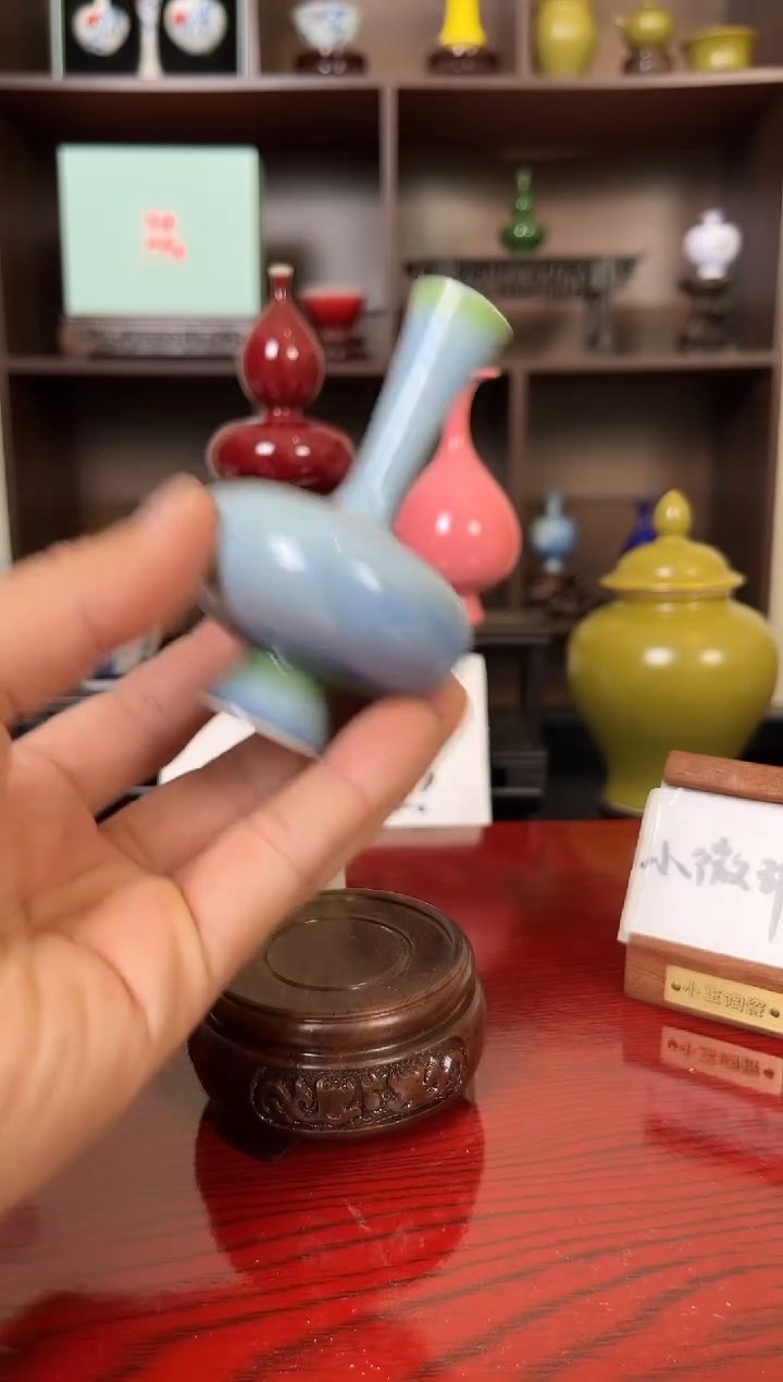 摆件瓷12.12晚微瑕小花瓶摆件