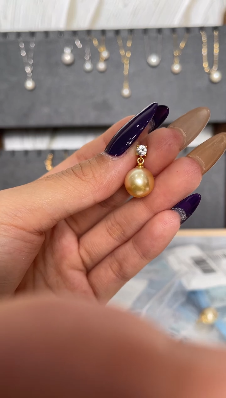 【闪购商品】海水珍珠耳饰银S925镶嵌金珠