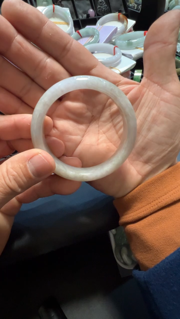 【闪购商品】翡翠手镯未镶嵌正圈手镯