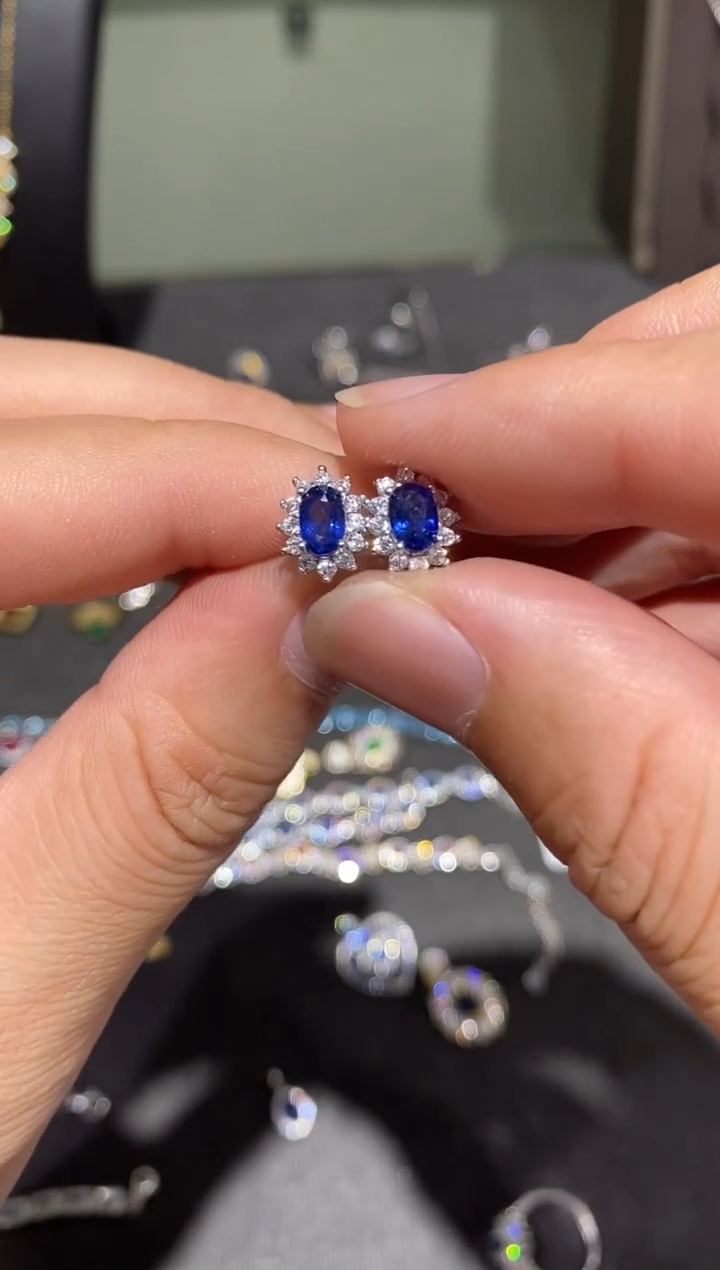 耳饰蓝宝石银S925镶嵌耳钉