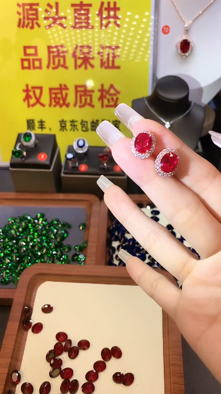 耳饰银S925镶嵌红宝石.......