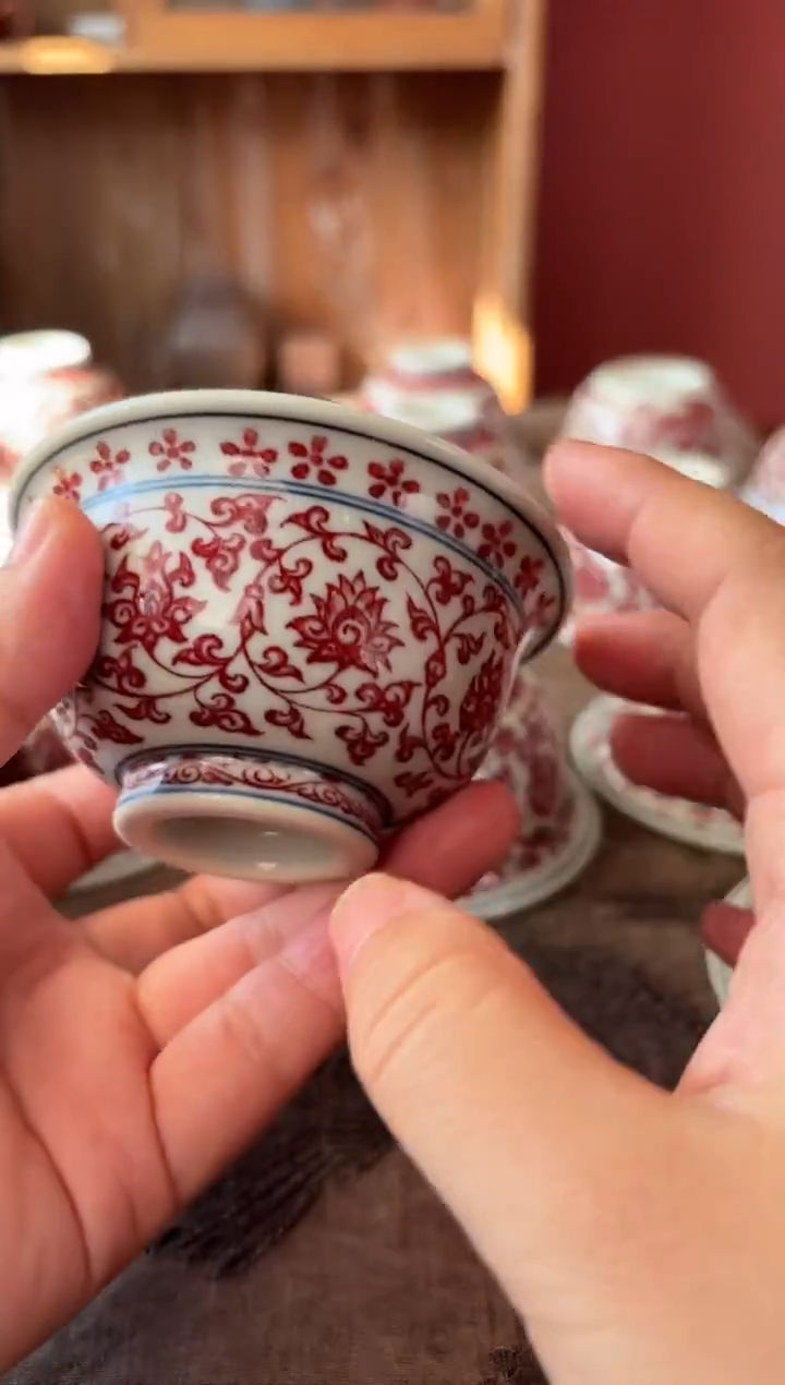 水*釉里红全红压手杯