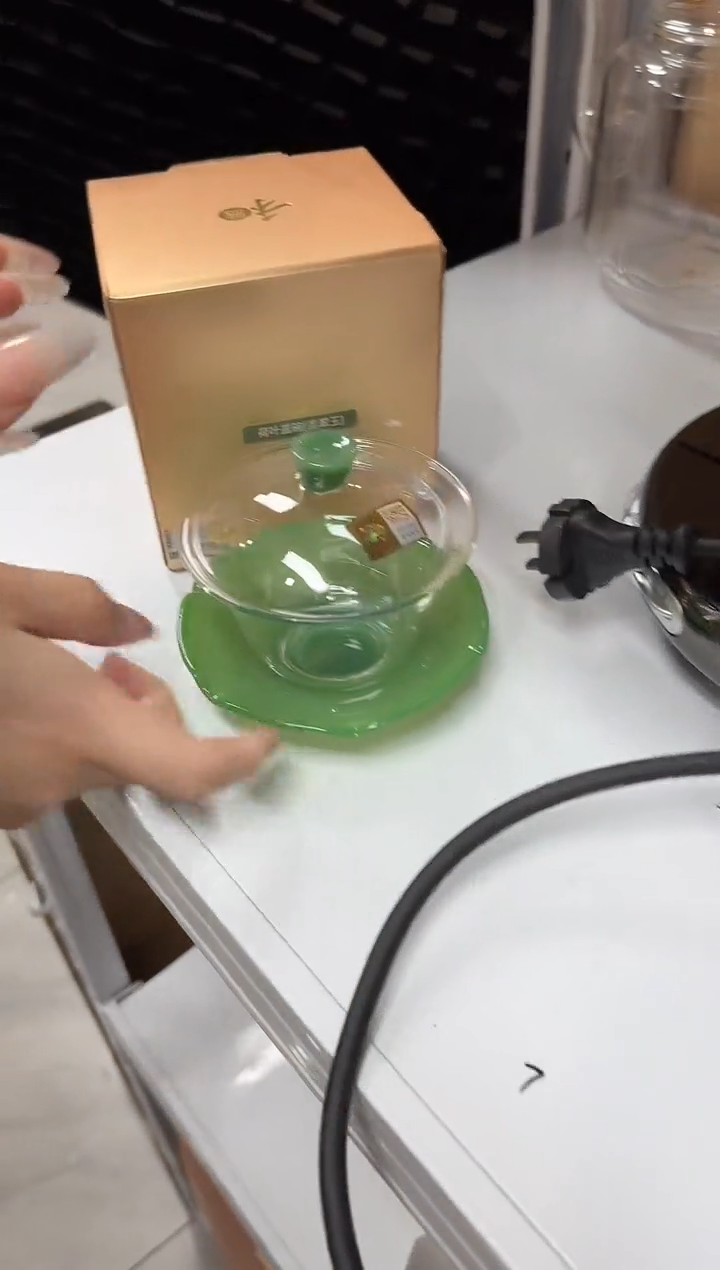 【闪购商品】@@禾器荷叶盖碗翡翠玉（无盒）