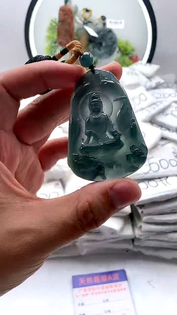 【闪购商品】翡翠颈饰未镶嵌文殊