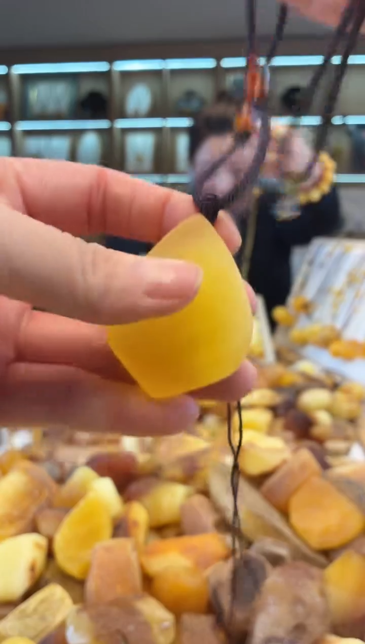 未镶嵌定制琥珀天然蜜蜡吊坠含配绳