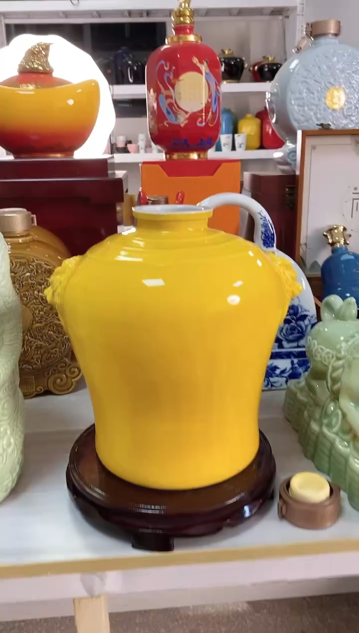  泥满堂10斤黄色双狮子头微瑕不支持退换