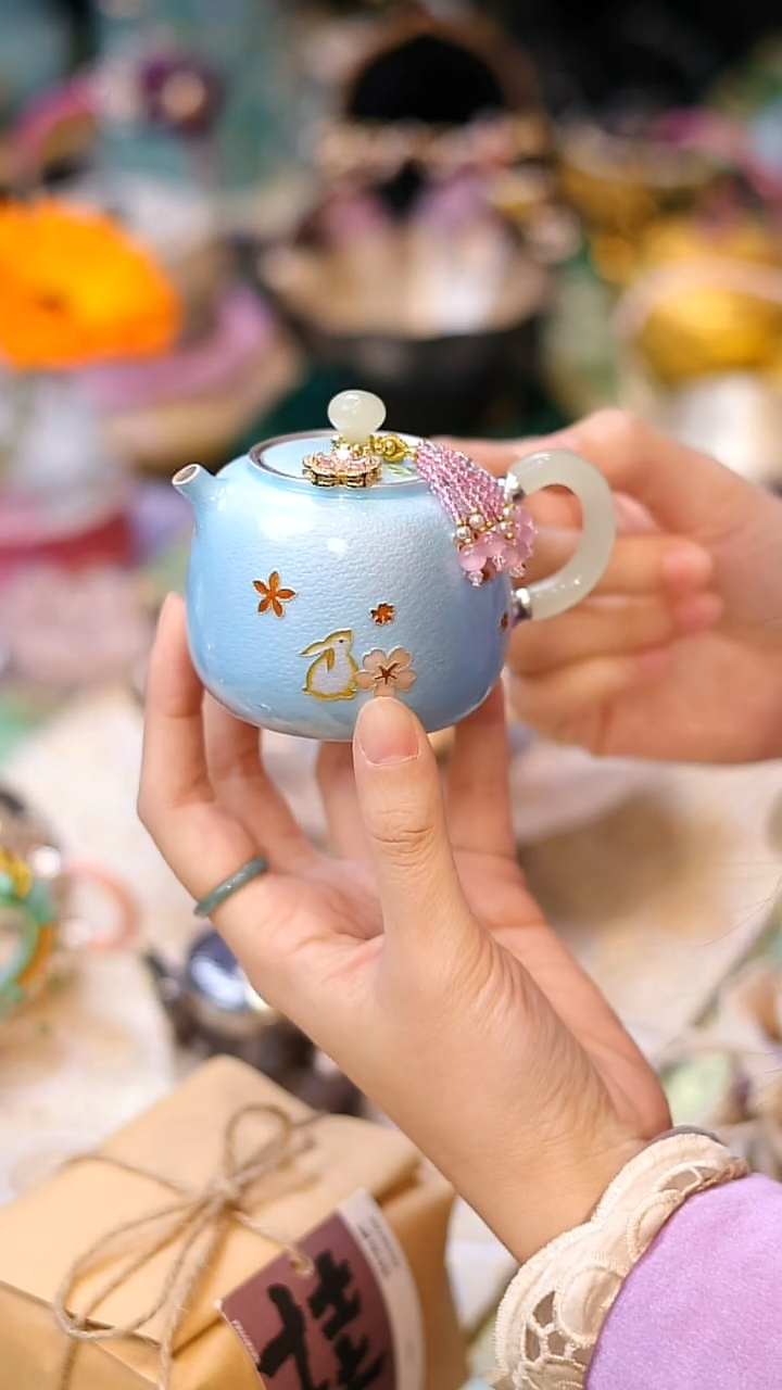 【闪购商品】摆件山怂阿卿直播间@@qb蜂鸟