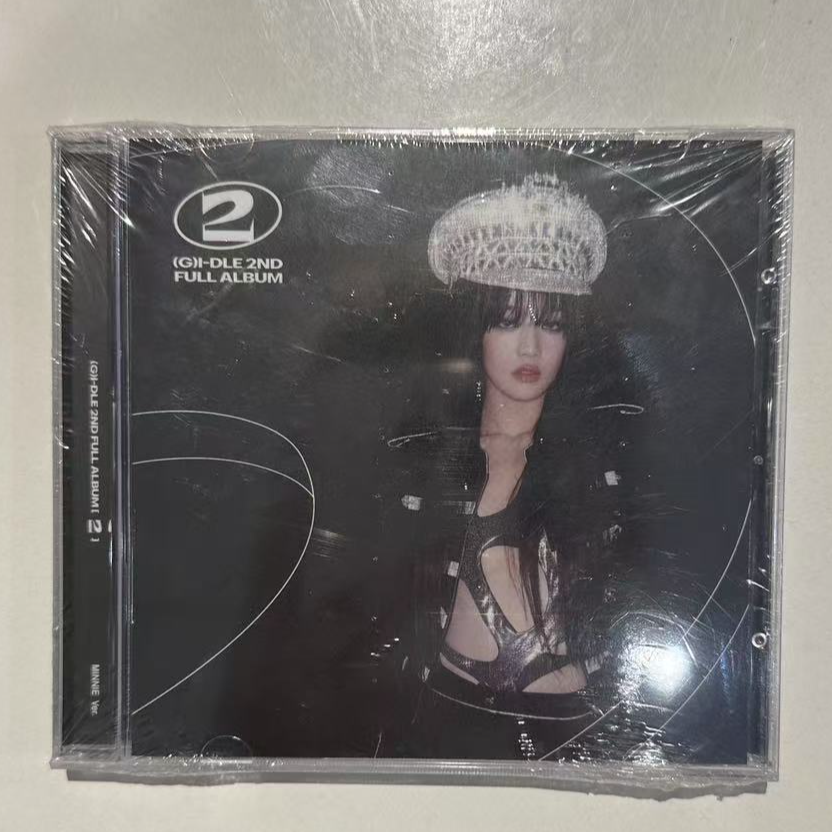 idle女娃正规二jc版单封全新未拆专辑