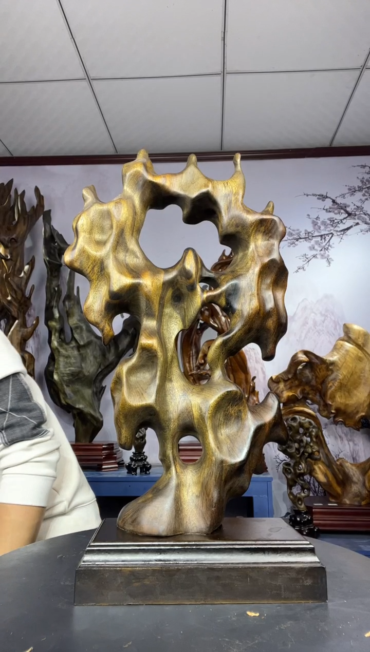 金丝楠木雕款天**子金丝楠木工艺品摆件