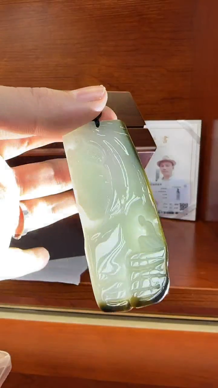 【闪购商品】翡翠挂件未镶嵌国雕谢林工（定制退货扣1000元）