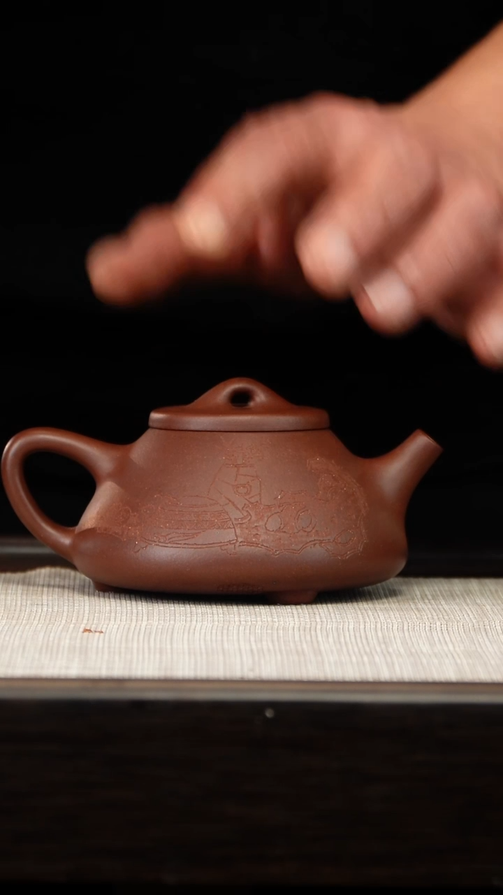 茶壶紫砂福**海刻绘子冶