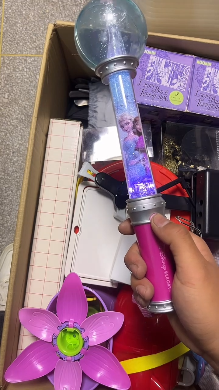 01纪**界二手商品不退不换