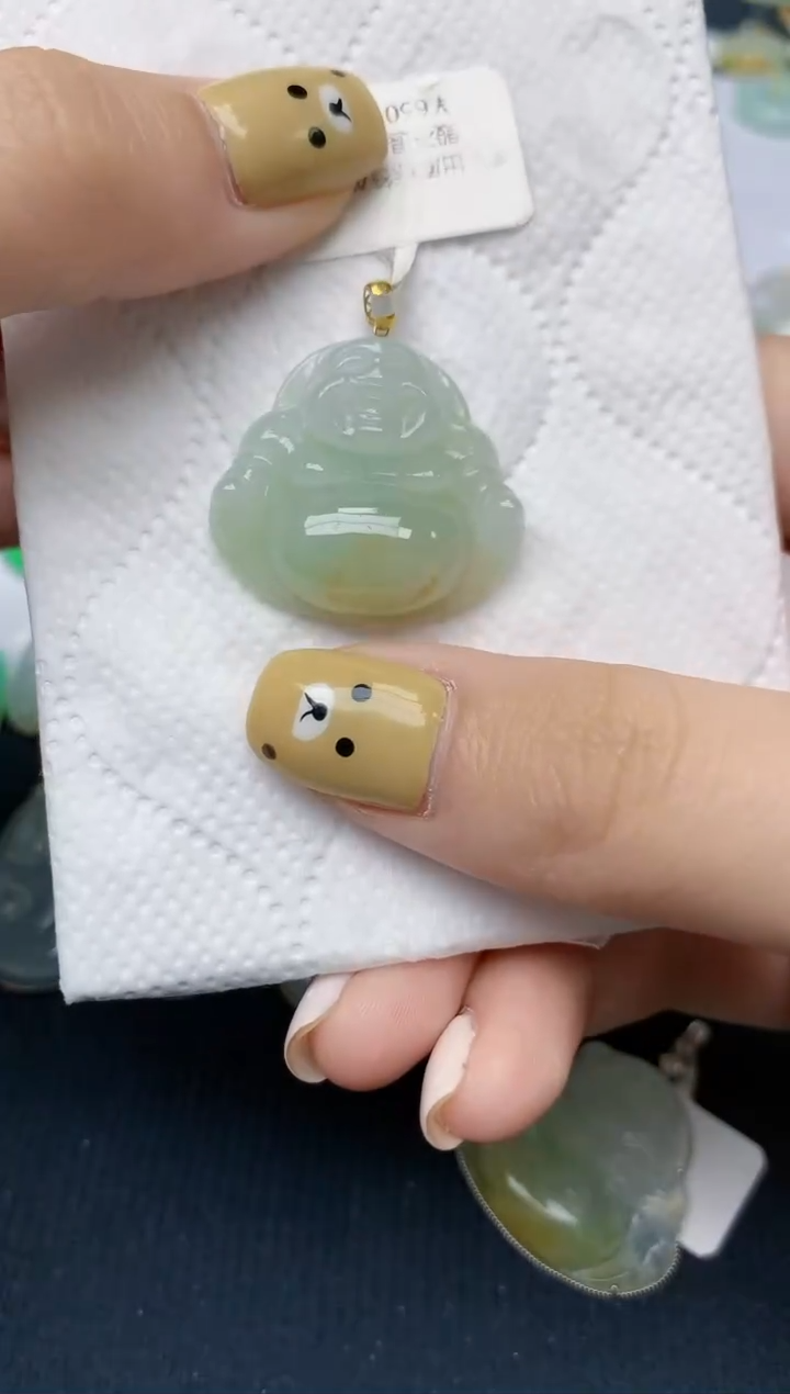 翡翠18K金镶嵌颈饰天然翡翠A货