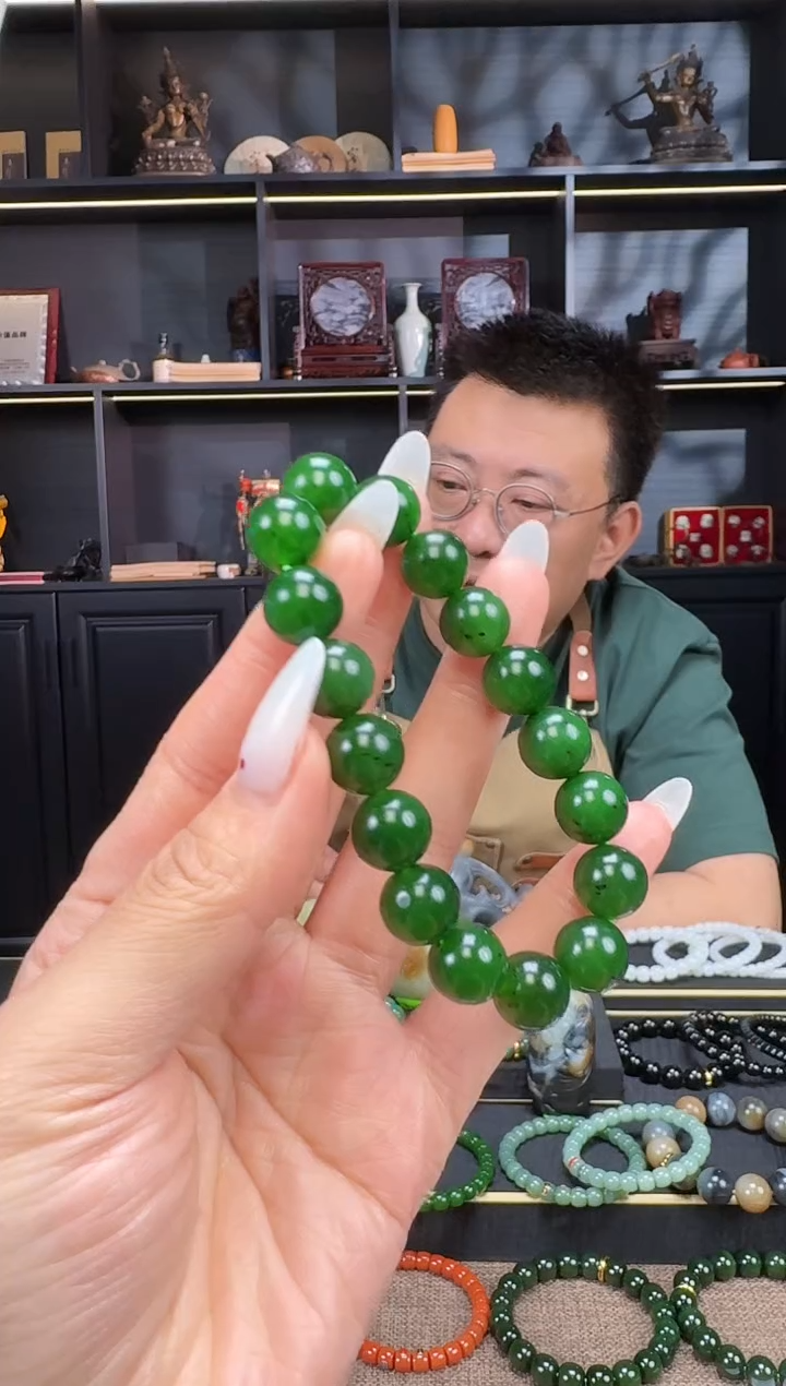 和田玉未镶嵌颈饰12mm碧玉圆珠手串