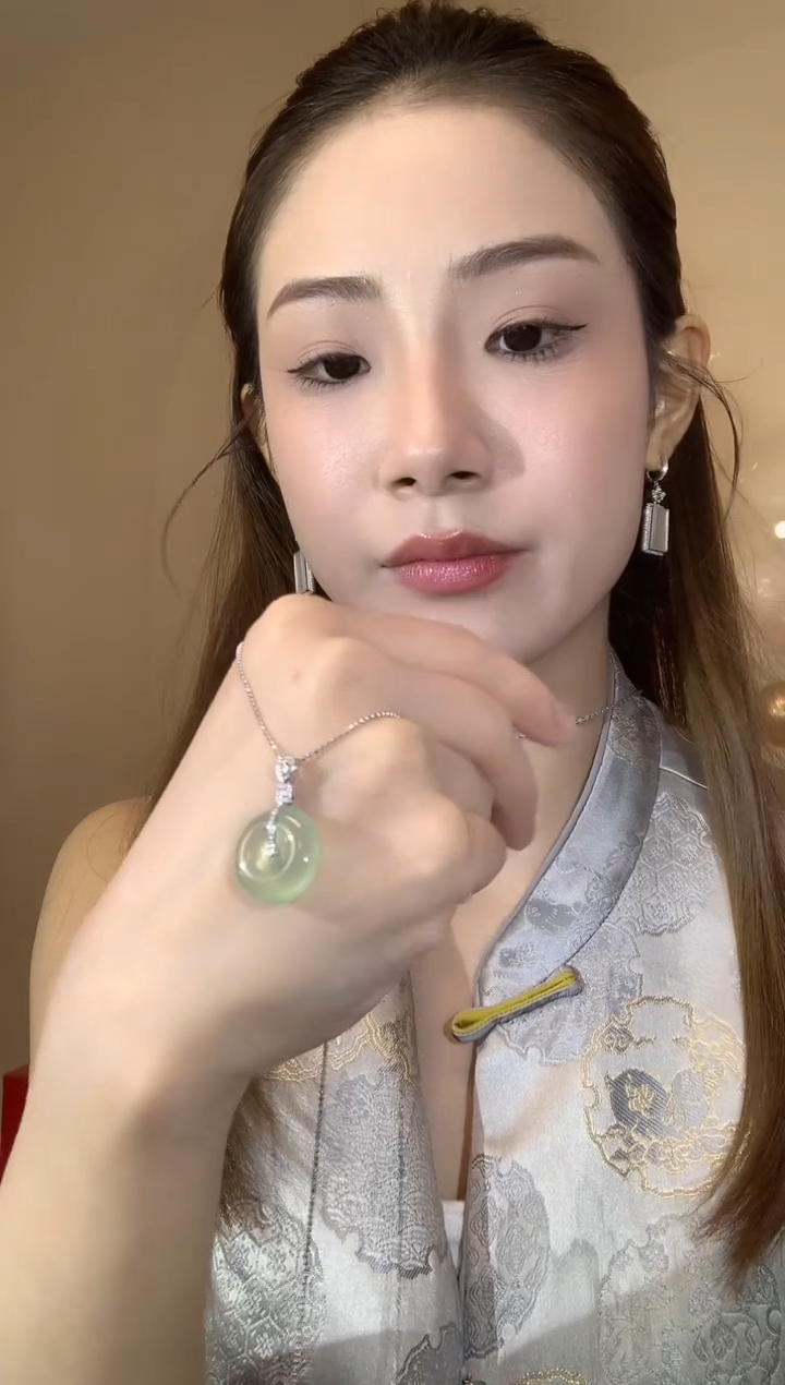 吊坠(不含链)18K金镶嵌翡翠A38 不含链