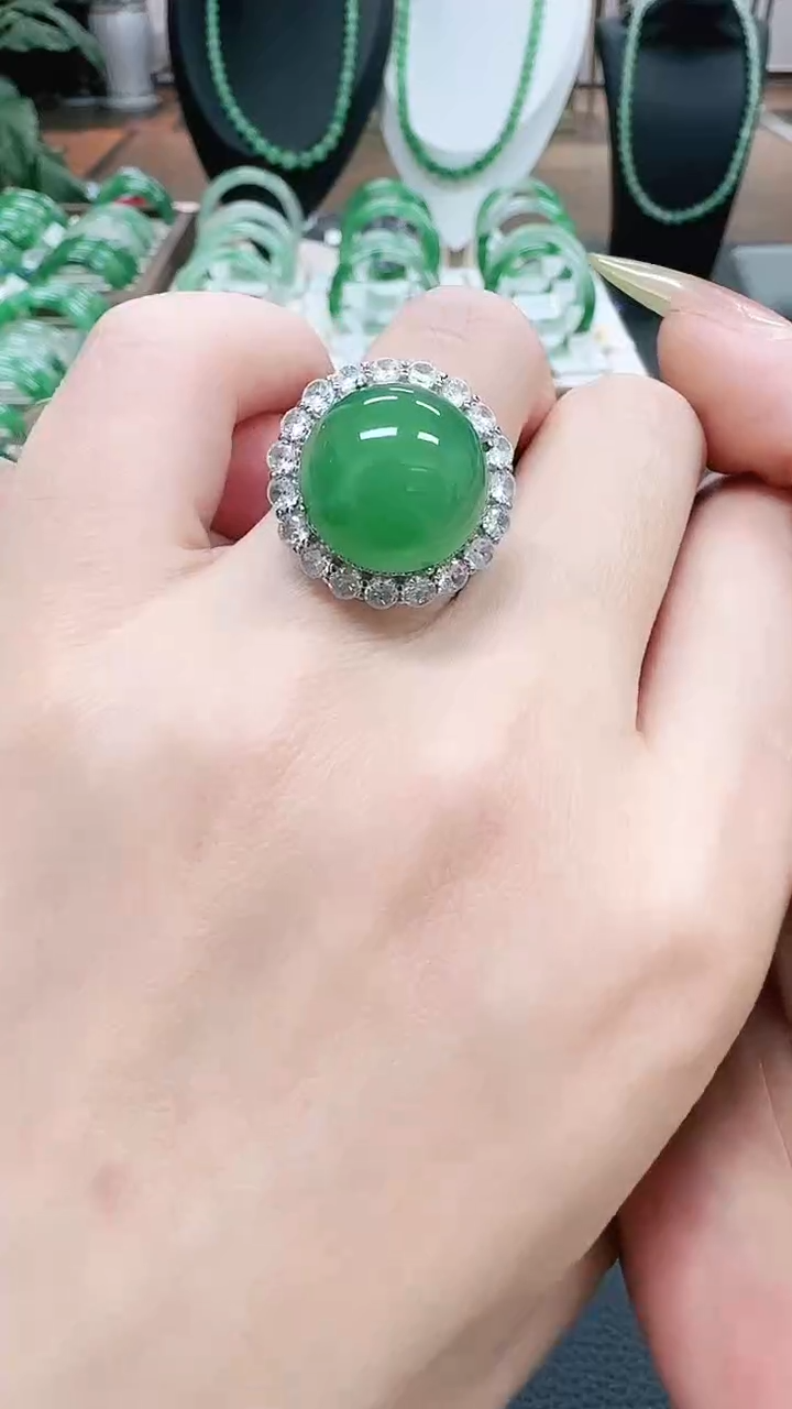 未镶嵌1石英质玉（非洲翠）/8794