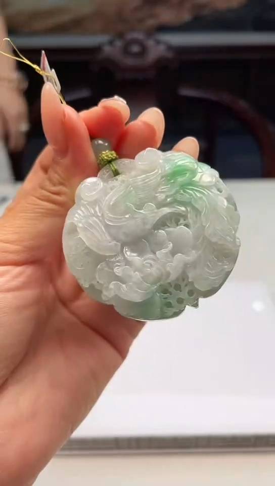 翡翠未镶嵌吊坠(不含链)184