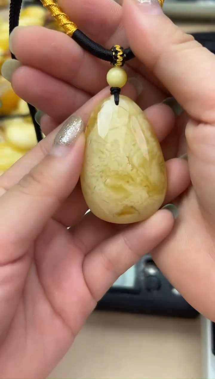 未镶嵌蜜蜡裸石蜜蜡吊坠