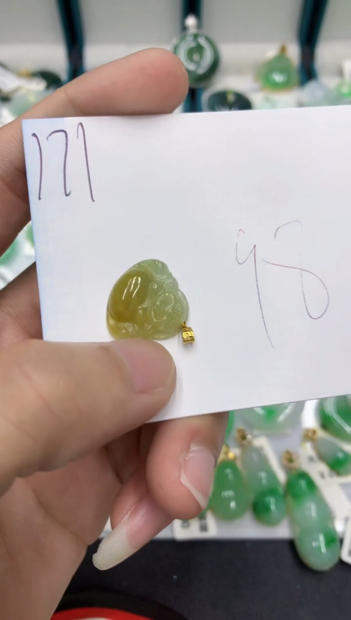 【闪购商品】翡翠颈饰18K金镶嵌翡翠