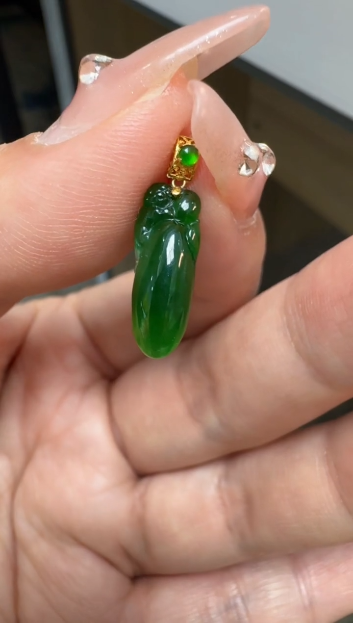 【闪购商品】翡翠颈饰18K金镶嵌缅甸A货翡翠吊坠