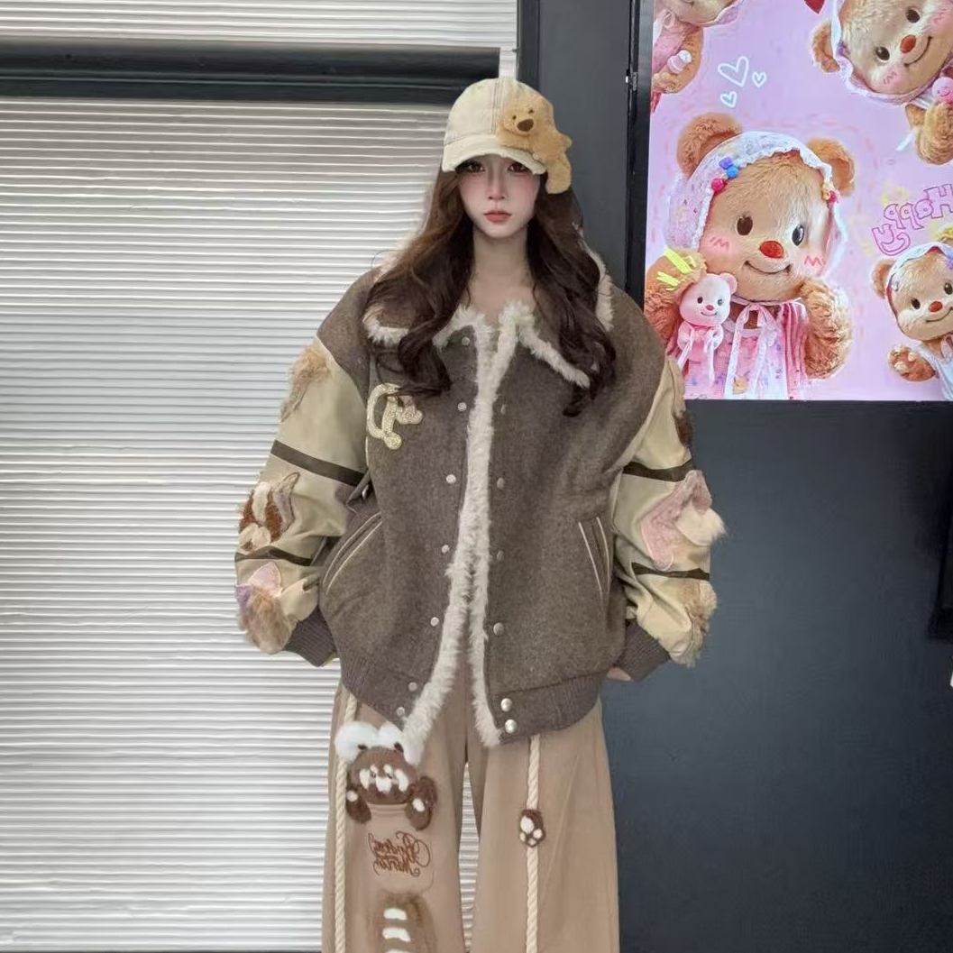 【奇妙小熊】冬季新款时尚设计感立体刺绣拼接夹棉棒球服外套（297）