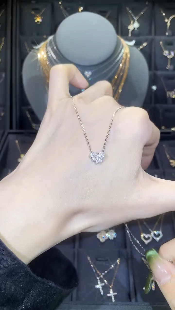 【闪购商品】钻石套链18K金镶嵌18K金白  多人 爱心