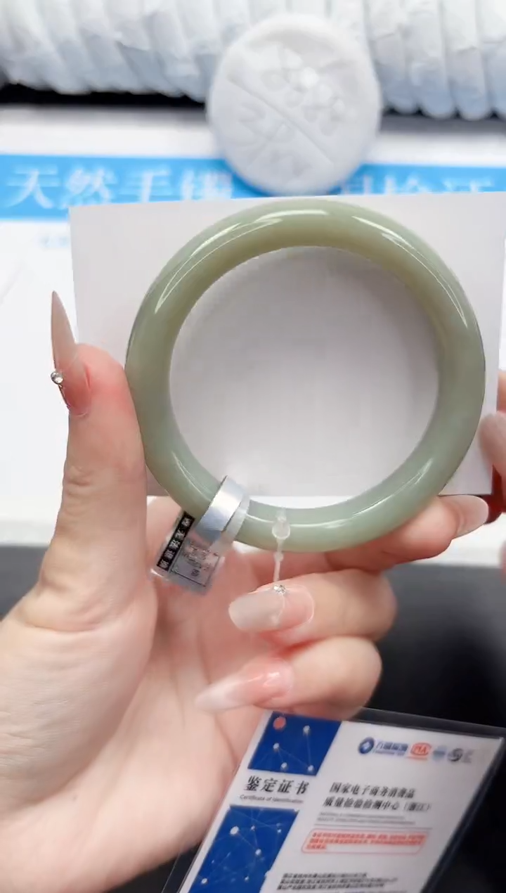 手镯和田玉未镶嵌25-60.2QS4