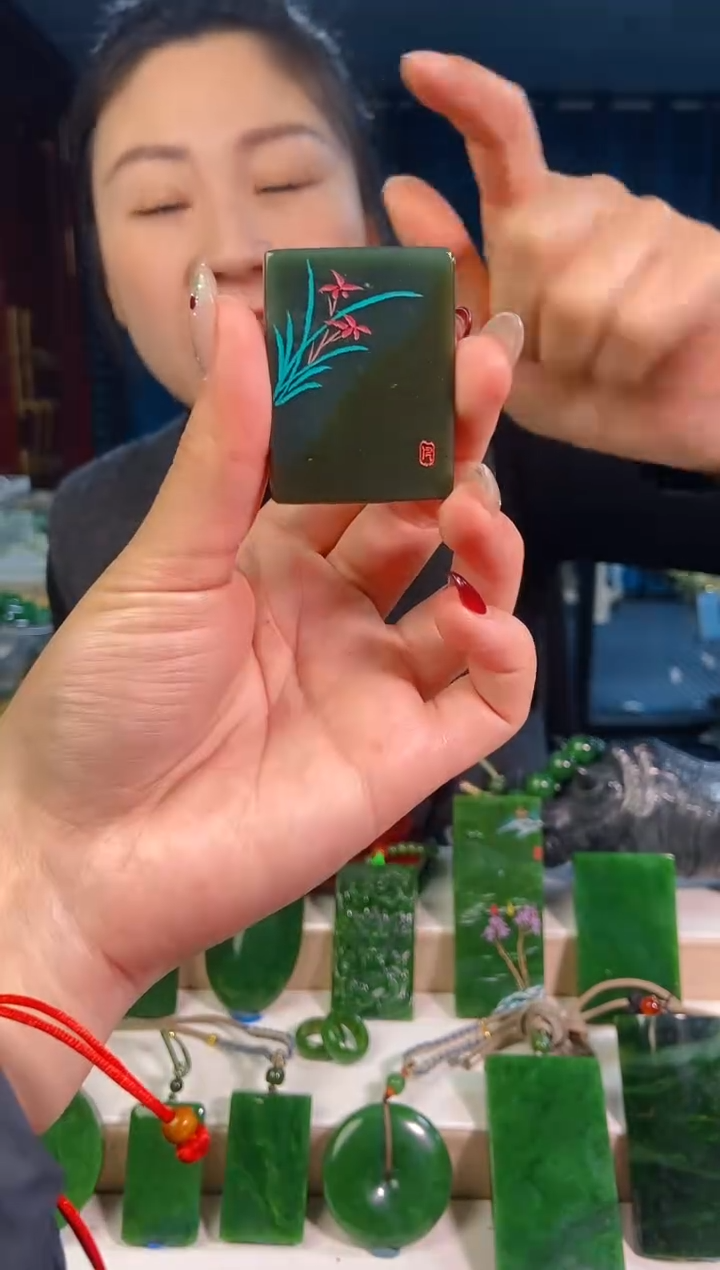 【闪购商品】和田玉挂件未镶嵌1