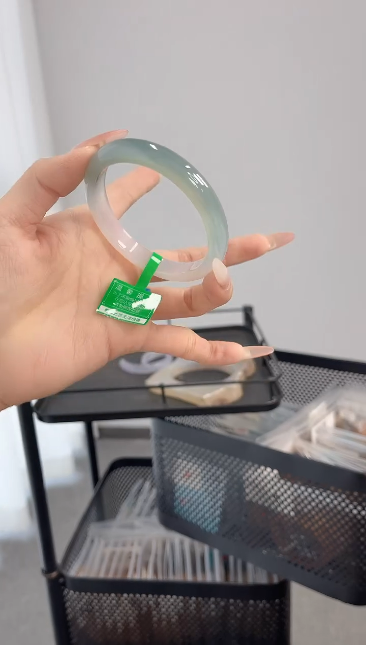 【闪购商品】玛瑙/玉髓手镯未镶嵌56-57圈