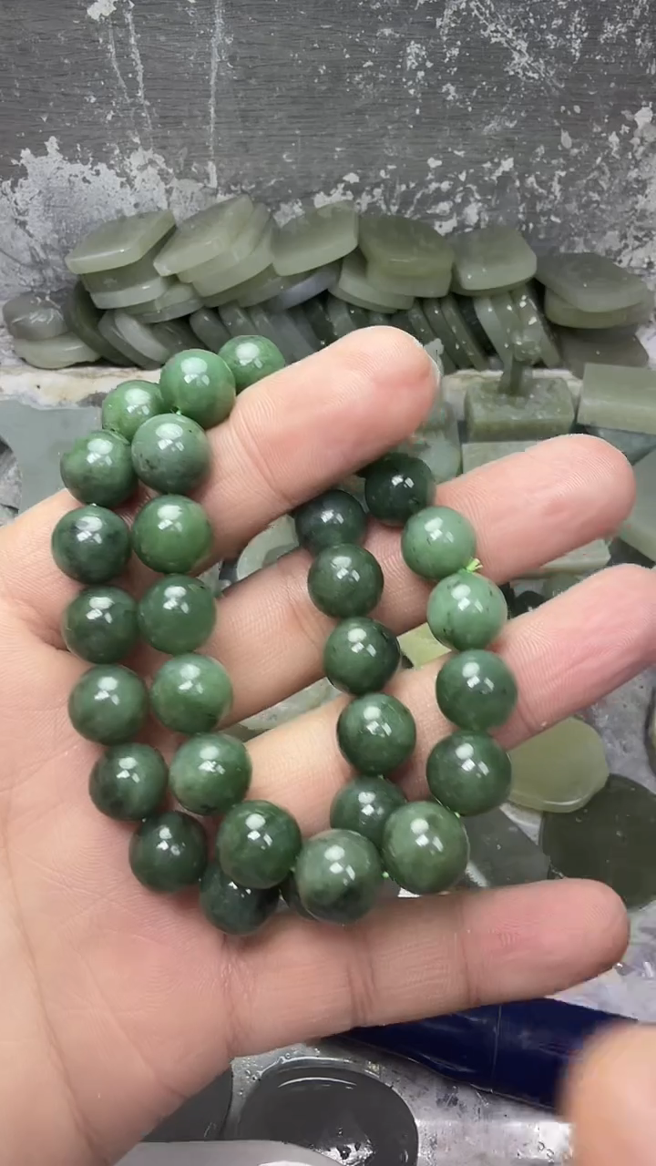 颈饰未镶嵌和田玉和田玉手串 多样性发一条 微矿点