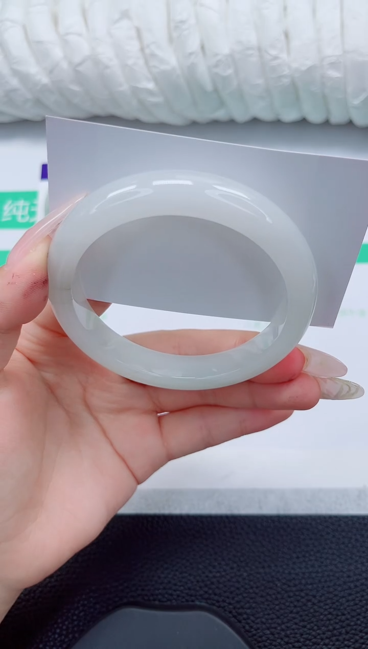 石英质玉手镯未镶嵌56-60/61