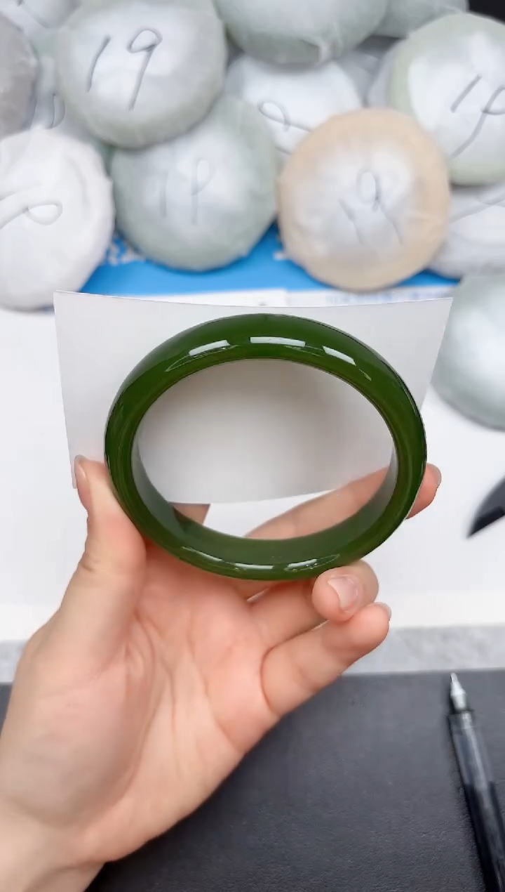 未镶嵌手镯石英质玉218/66.2