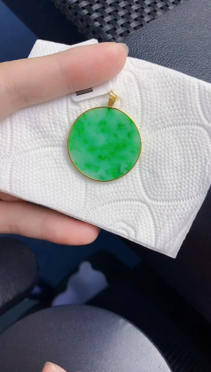 颈饰18K金镶嵌翡翠天然翡翠缅甸A货