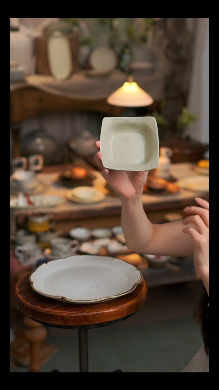 塑料听溪陶瓷工作室  碟1 个