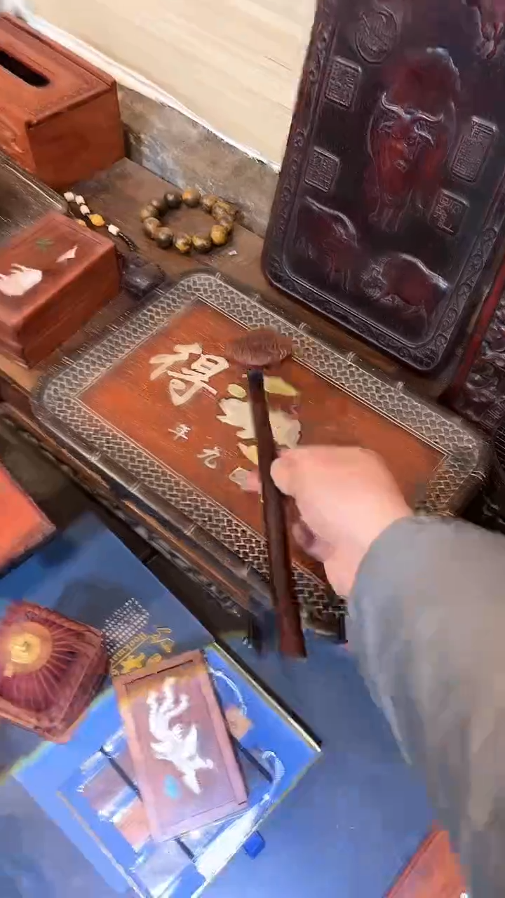 【闪购商品】非洲紫檀（红花梨）如意