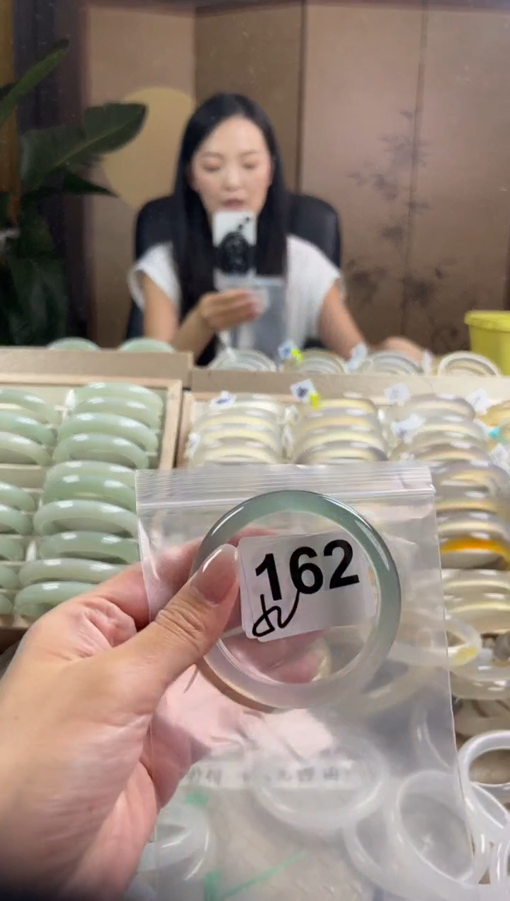 手镯玛瑙/玉髓未镶嵌162
