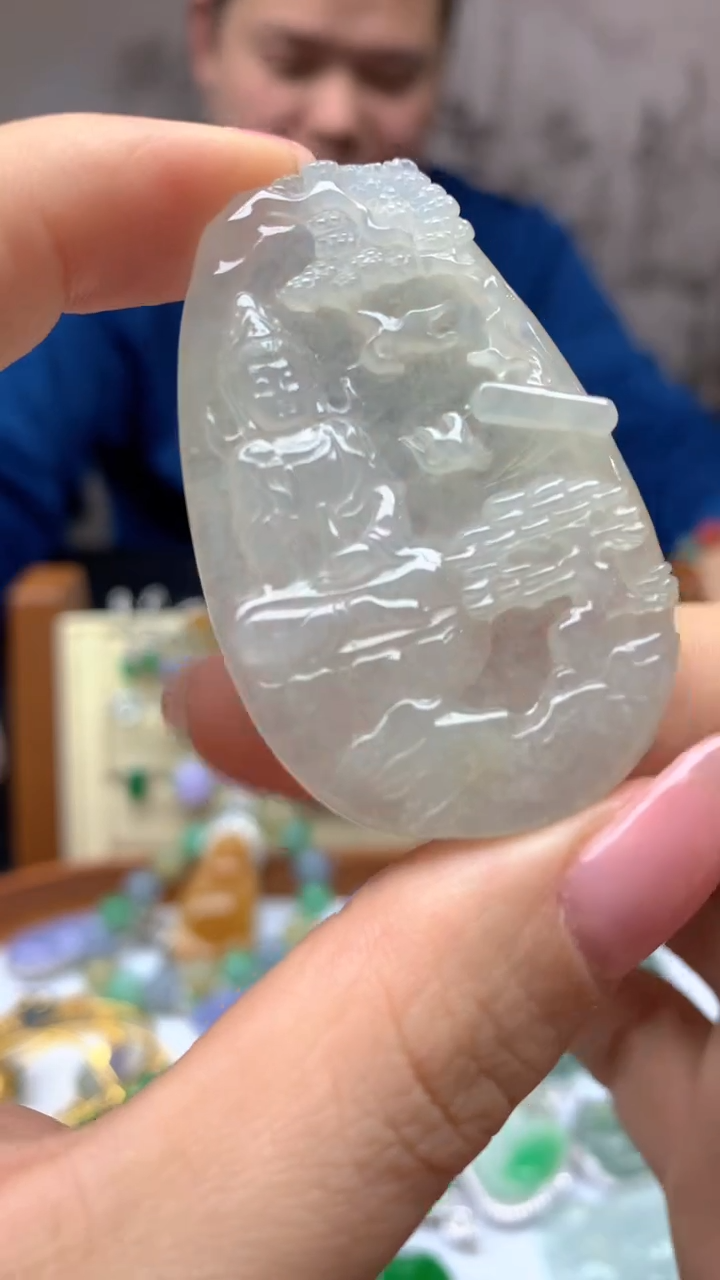 【闪购商品】翡翠颈饰未镶嵌33亲亲