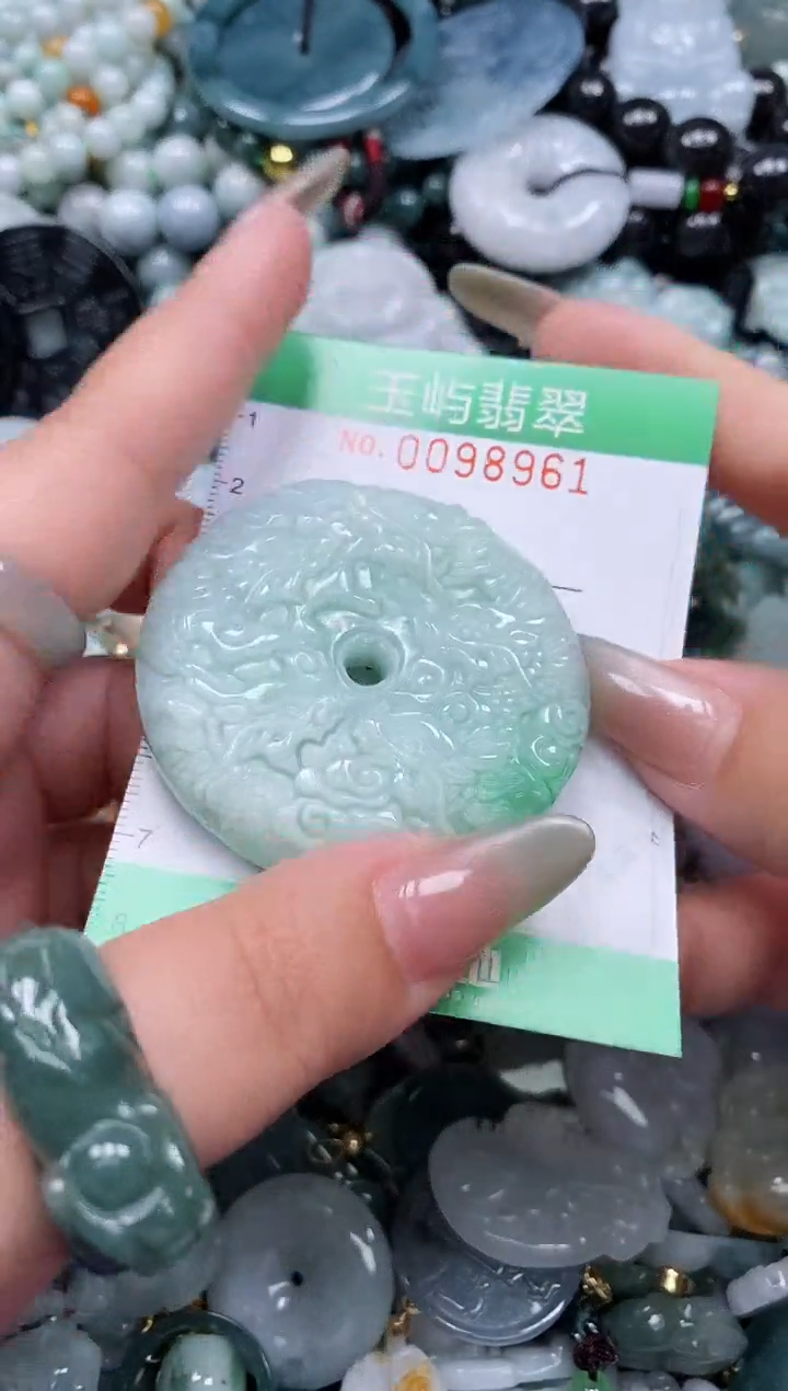 【闪购商品】翡翠未镶嵌颈饰闪购0098961