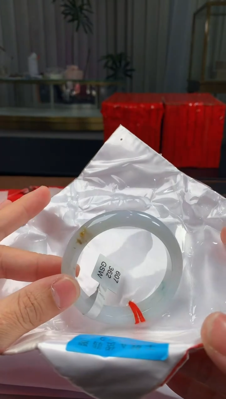 未镶嵌定制翡翠5087毛货不退不换   56-57