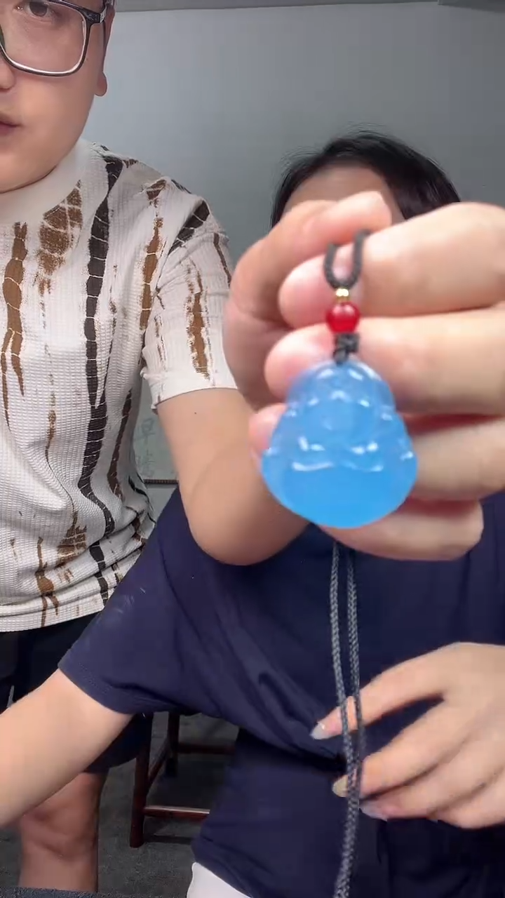 玛瑙/玉髓颈饰未镶嵌2435天空蓝海蓝之谜佛公带绳多样性发一个