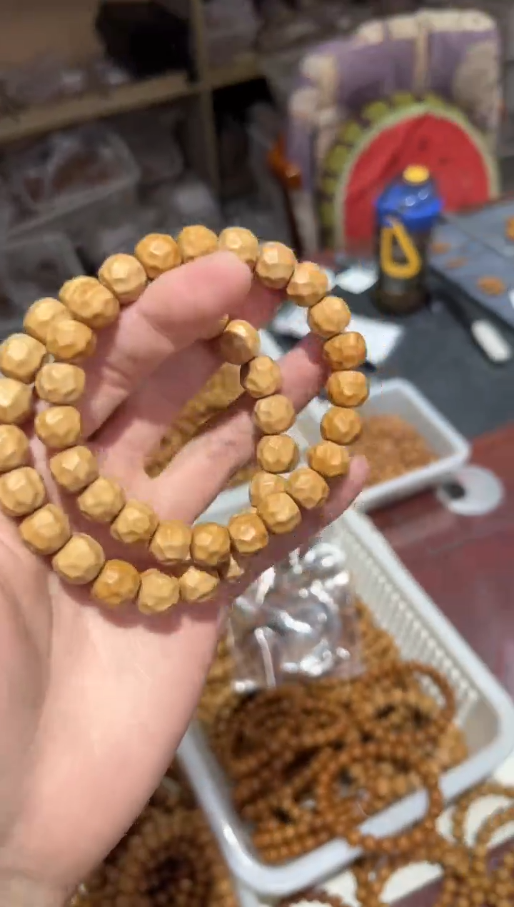 【闪购商品】猴头核桃吊坠刀痕无相微瑕