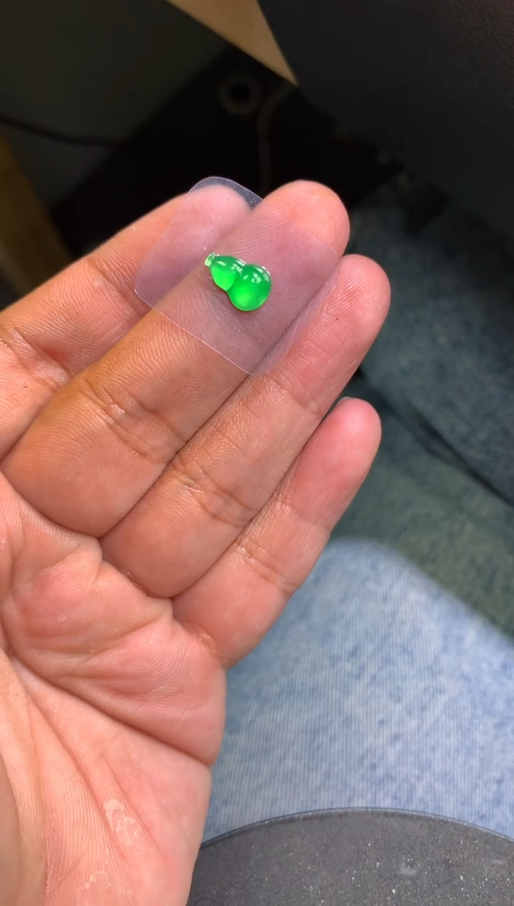 【闪购商品】翡翠颈饰未镶嵌葫芦