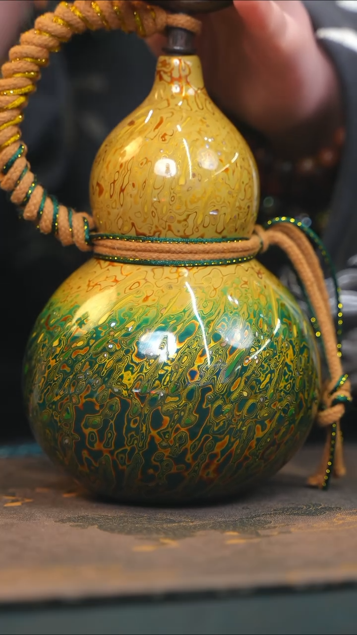 【闪购商品】YD209漆艺酒葫芦不包手串及旋转底座