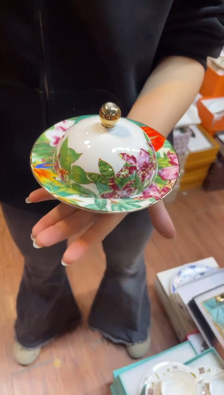 杯鸿辉家品牌瓷器，京东包邮！