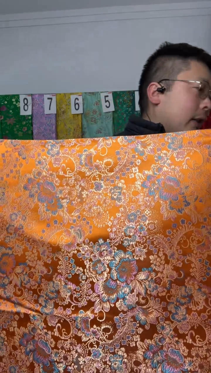 混纺满18元包邮.两单连裁.宽.长70.50