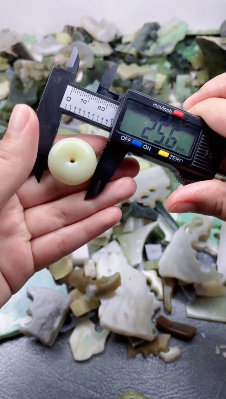 未镶嵌和田玉珠宝半成品0