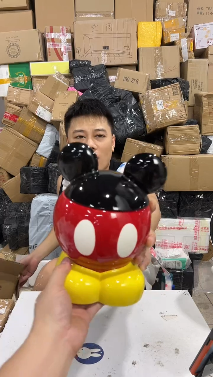 瓷片米奇半身球形罐