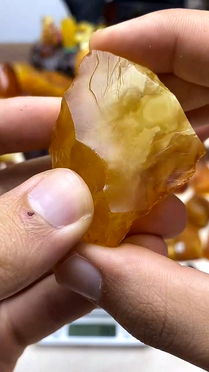 定制琥珀琥珀蜜蜡原石25.7g