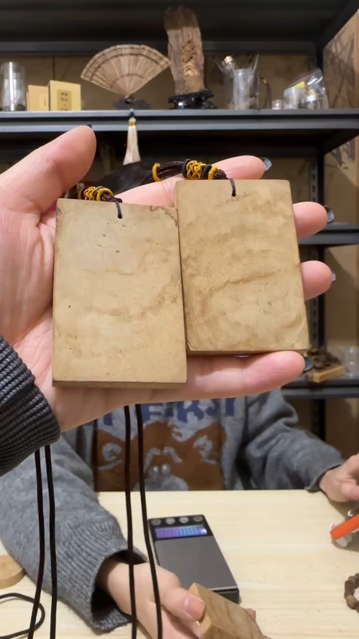 【闪购商品】沉香吊坠37号加里曼丹野料46牌吊坠多样性发一条