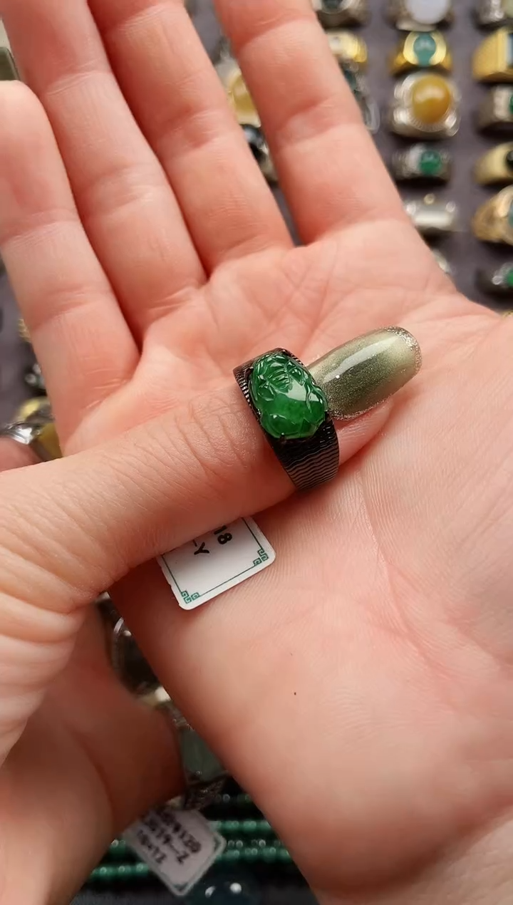 未镶嵌戒指翡翠河**星纯天然A货翡翠男戒